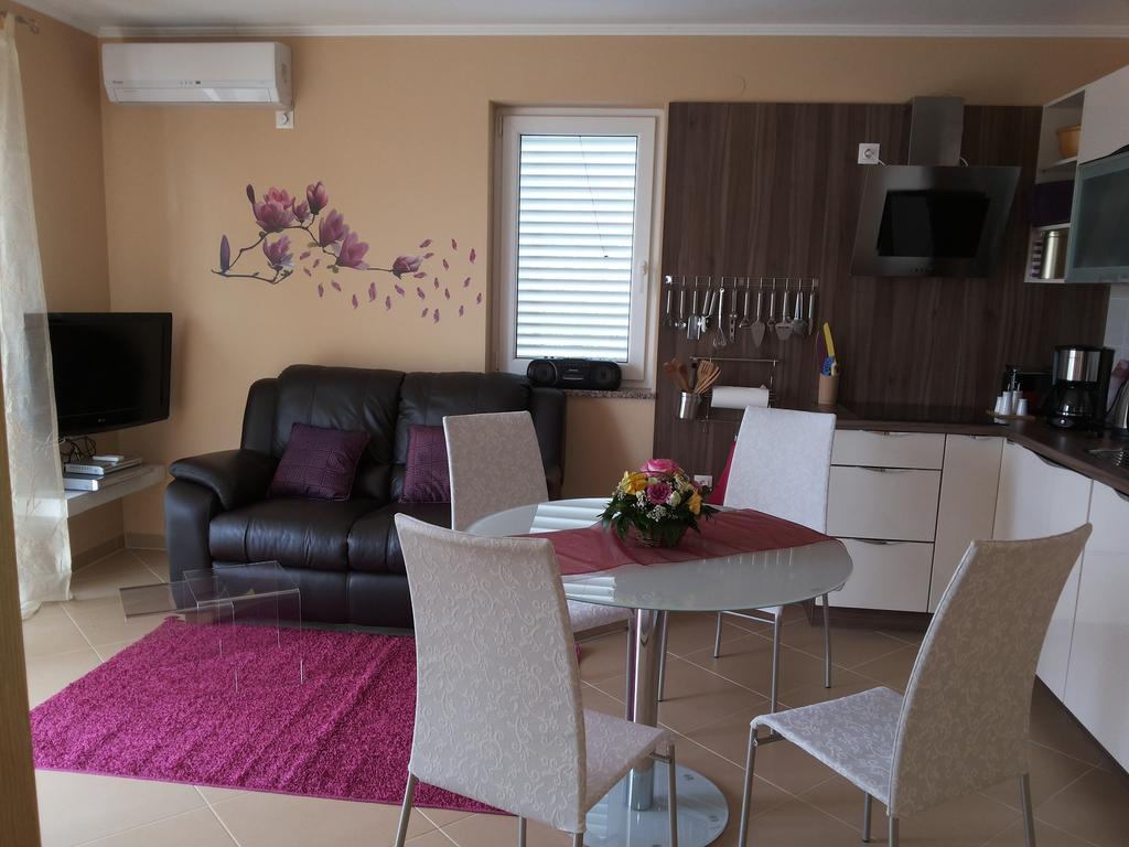 Apartment Soni A4 Krk Town Exterior photo